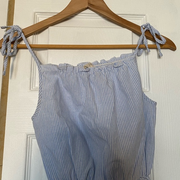 Brandy Melville Strappy Tank - Picture 2 of 3